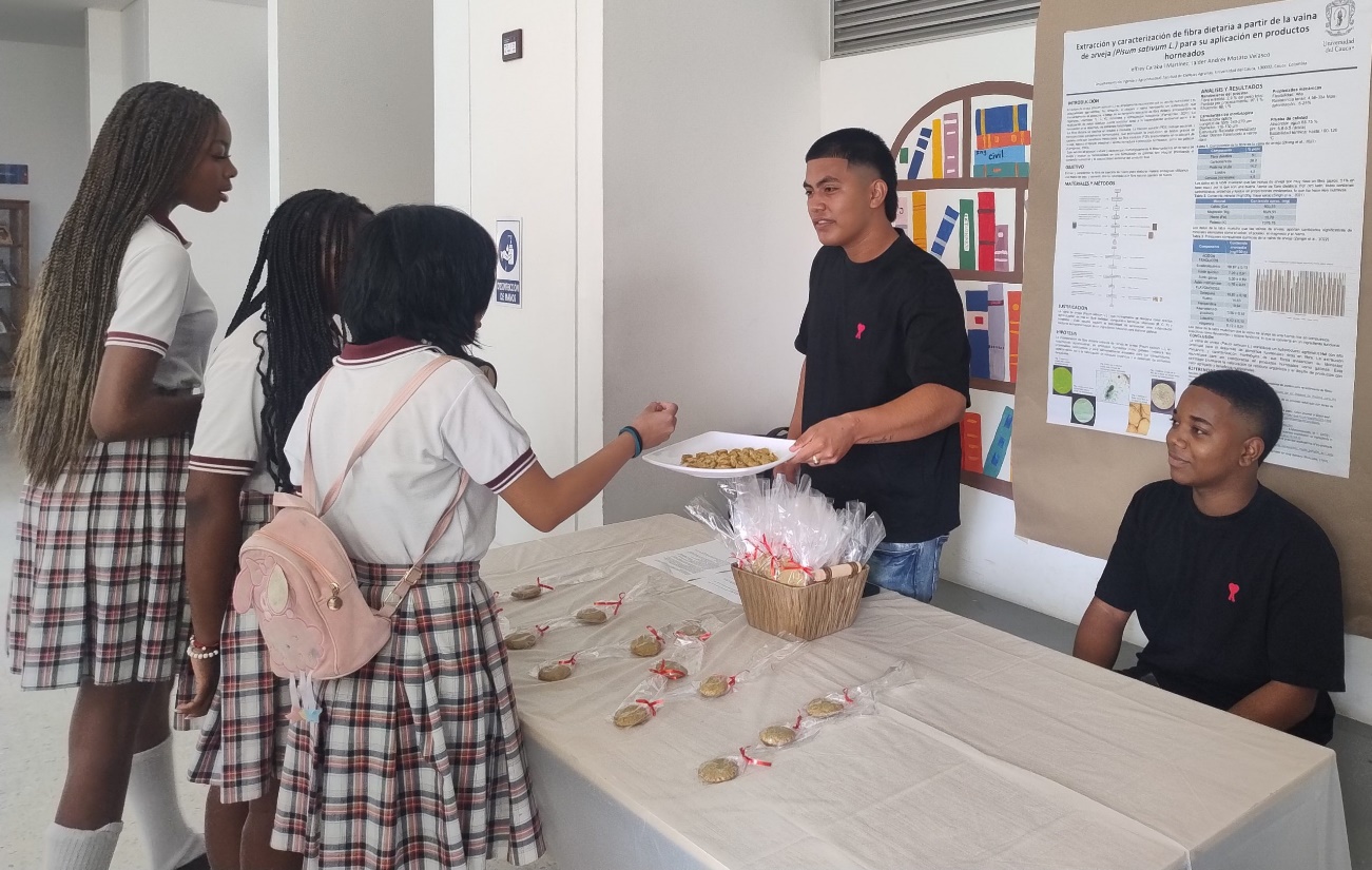 Imagen de estudiantes en la jornada Unicauca Biotransforma en Santander de Quilichao