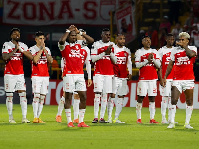 Independiente Santa Fe aclara rumores: ¿Puede inscribir jugadores o está  sancionado?