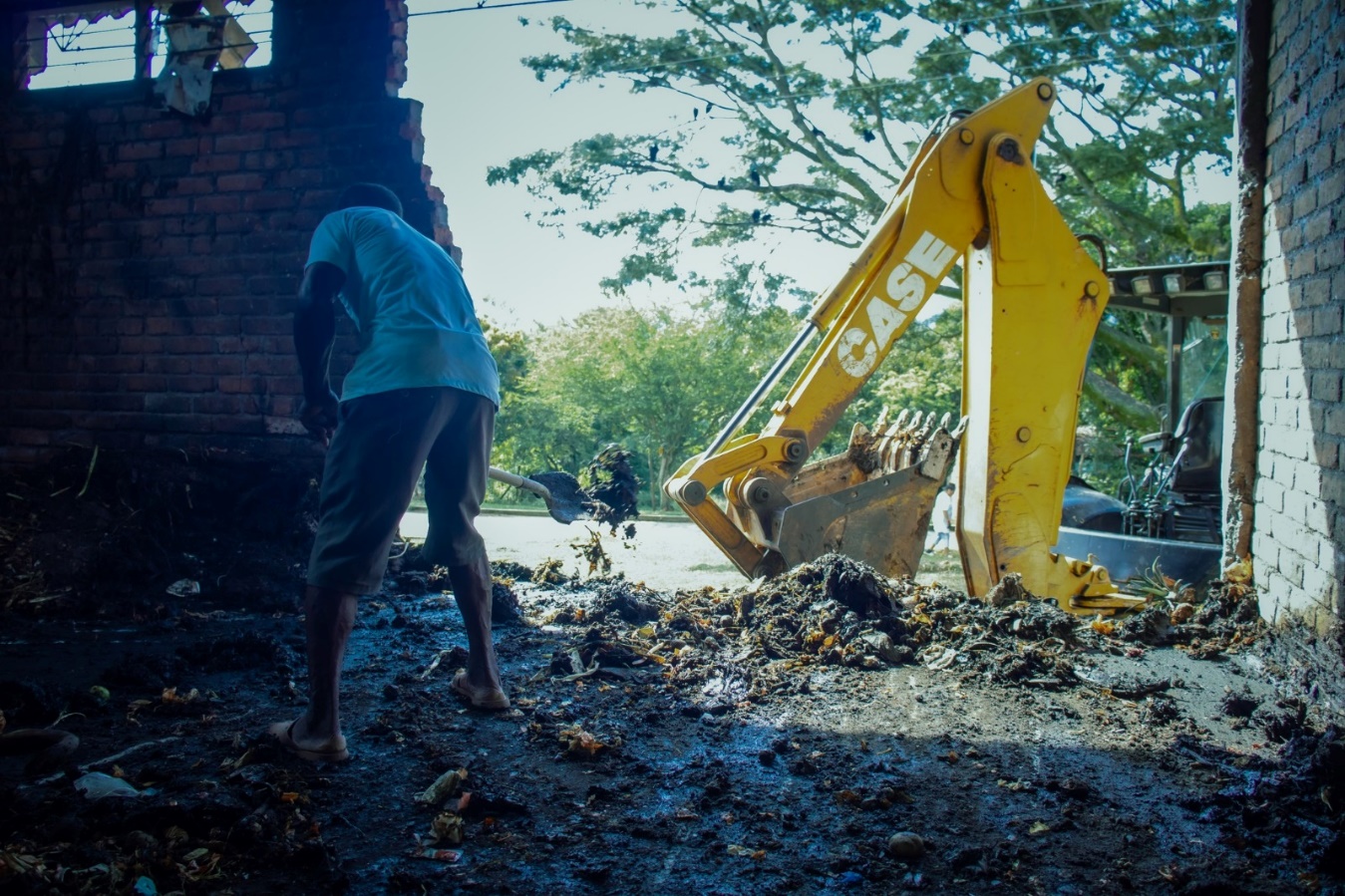Imagen que contiene excavadora, transporte, exterior, parado

El contenido generado por IA puede ser incorrecto.