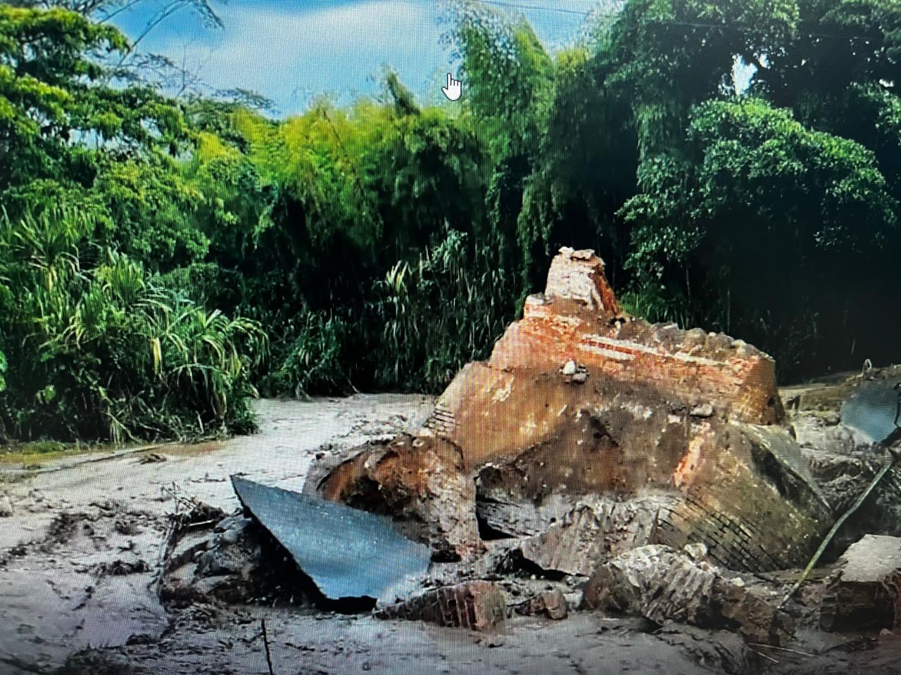 Imagen que contiene exterior, viejo, banca, río

El contenido generado por IA puede ser incorrecto.