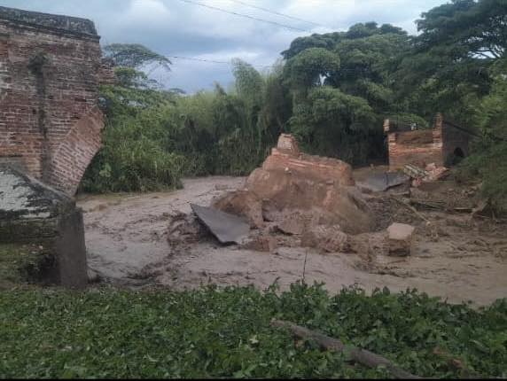 Una roca en el campo

El contenido generado por IA puede ser incorrecto.