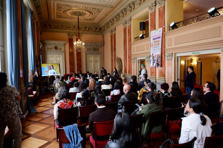 foto presentacion de documento politica publicaFra ley artes al aula