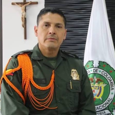 Noticia🔴 El general Jesús Alejandro Barrera fue designado director general de la Policía Nacional, por el presidente electo, Abelardo de la Espriella. Barrera, es administrador policial y administrador de empresas. Cuenta con